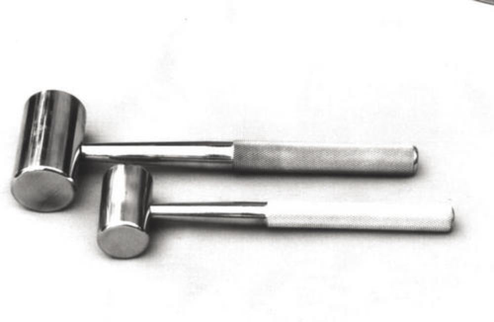 Hammer 300g 220mm-001320